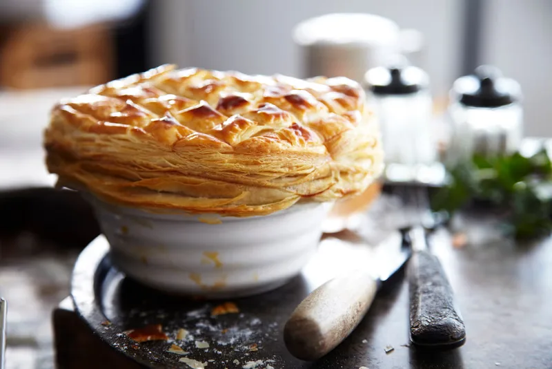 Ceramic Chicken, Ham & Leek Pie