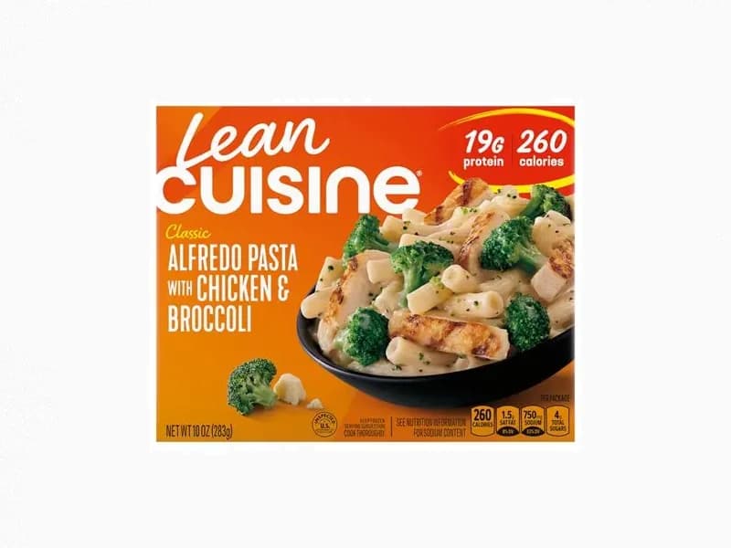 Comfort Cravings Alfredo Pasta with Chicken & Broccoli
