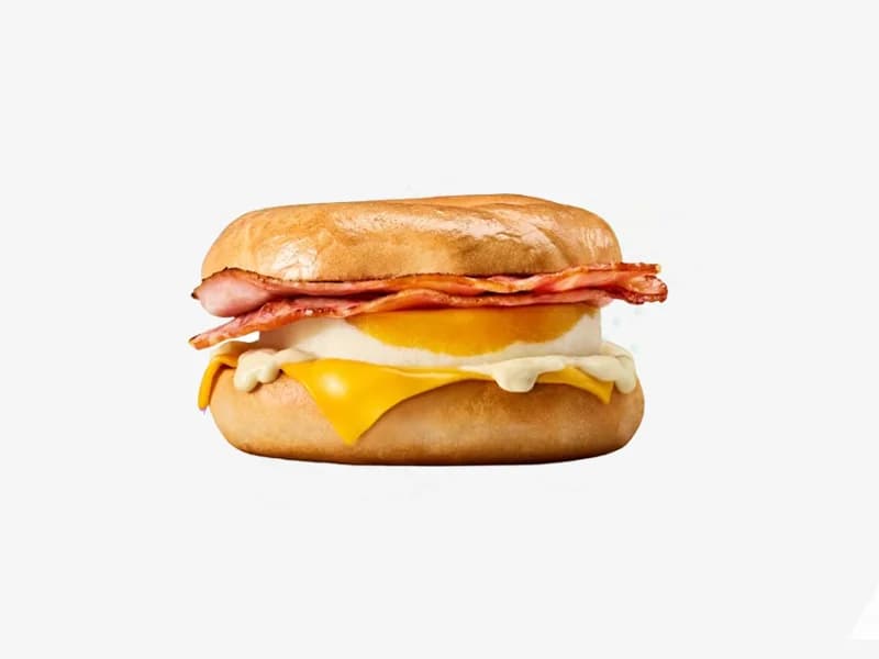 Benny-Style Bacon 'N Egg Bagel