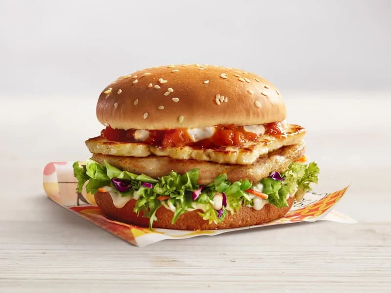 Halloumi & Chicken Burger